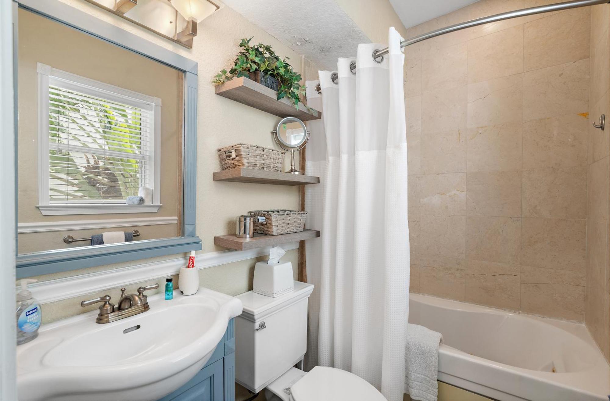 Retro Retreat In Dtsp - Explore The Downtown Area سانت بطرسبرج المظهر الخارجي الصورة