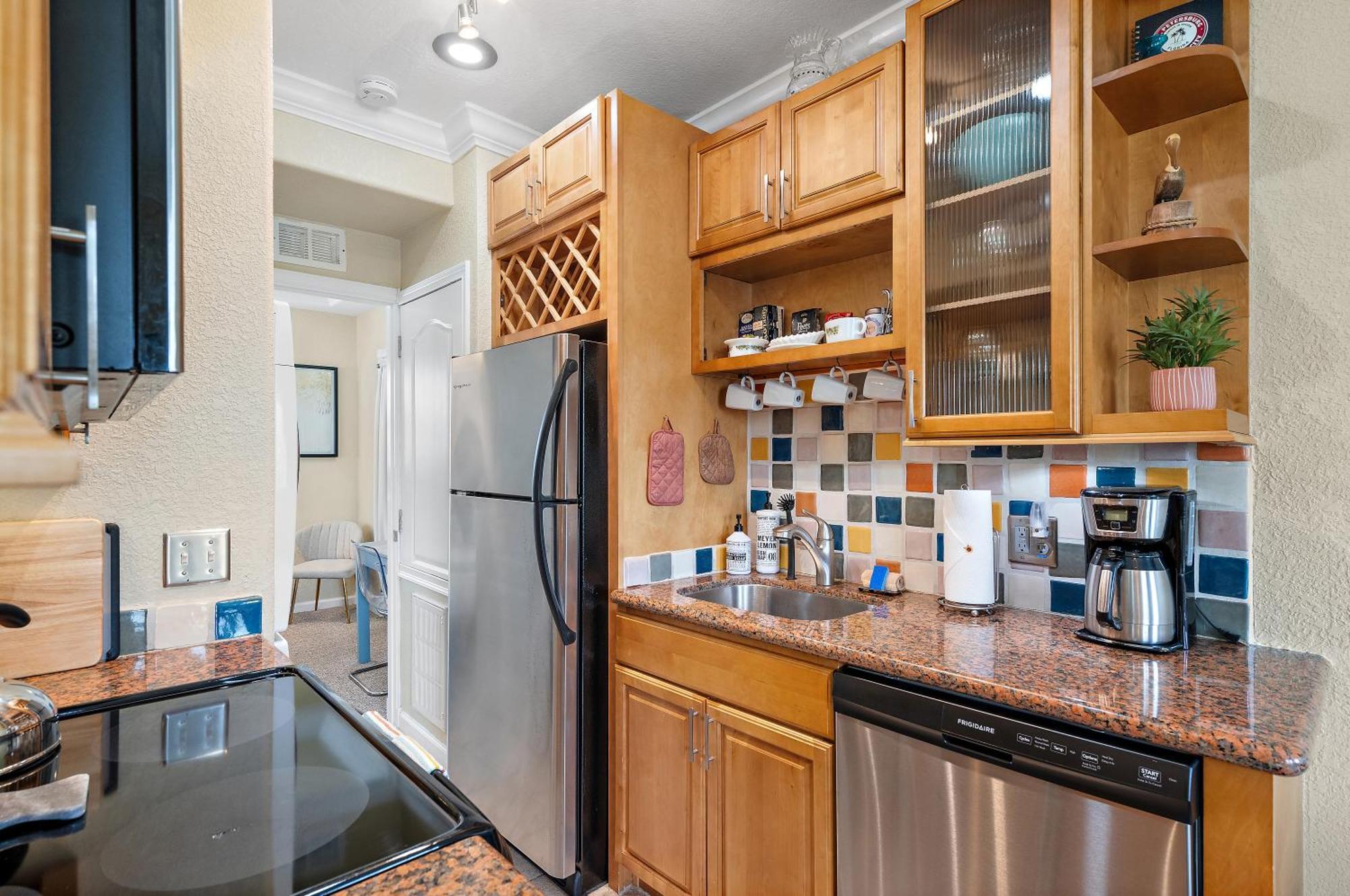 Retro Retreat In Dtsp - Explore The Downtown Area سانت بطرسبرج المظهر الخارجي الصورة